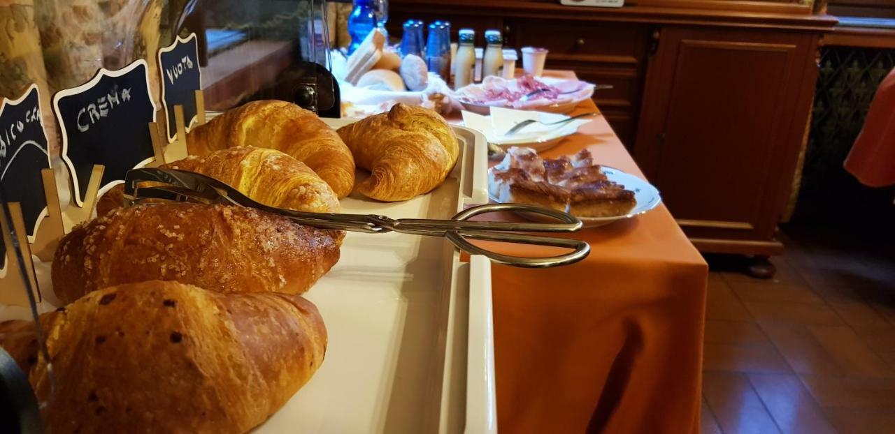 Bed & Breakfast Ottoquadri Quattordio Zewnętrze zdjęcie